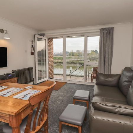 7 Waves Apartment Rye Bagian luar foto