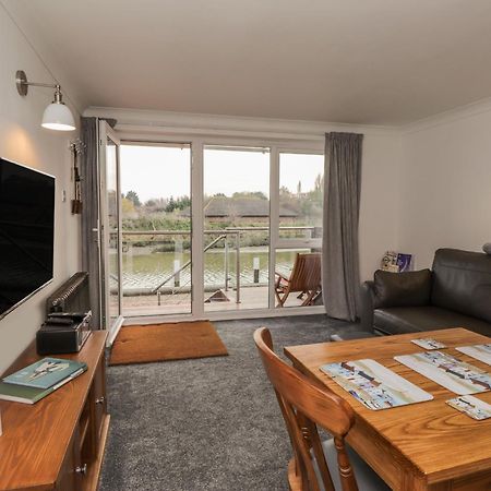 7 Waves Apartment Rye Bagian luar foto