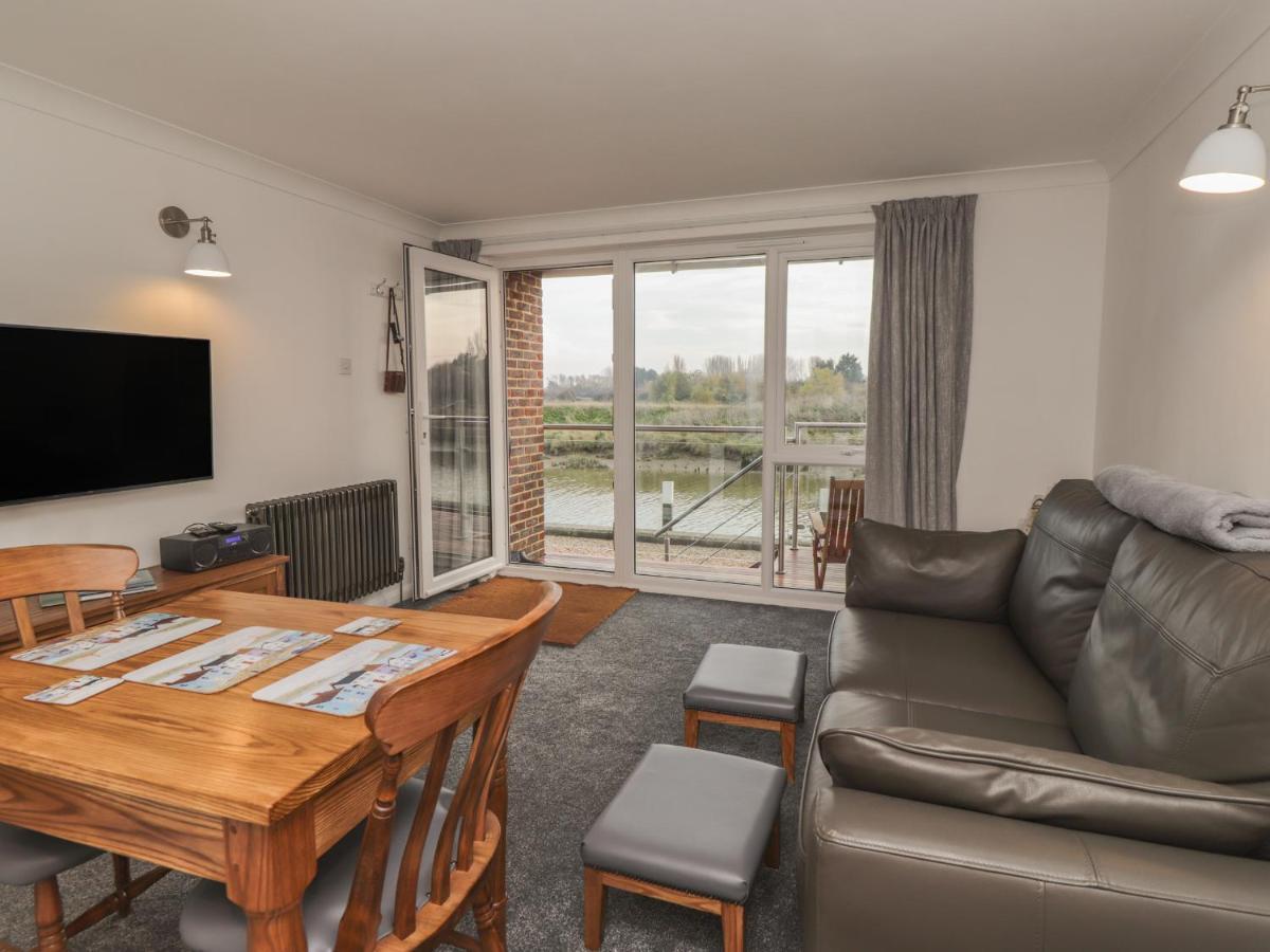 7 Waves Apartment Rye Bagian luar foto